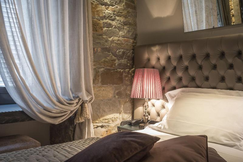 Forvm Boutique Hotel Trieste Exterior photo